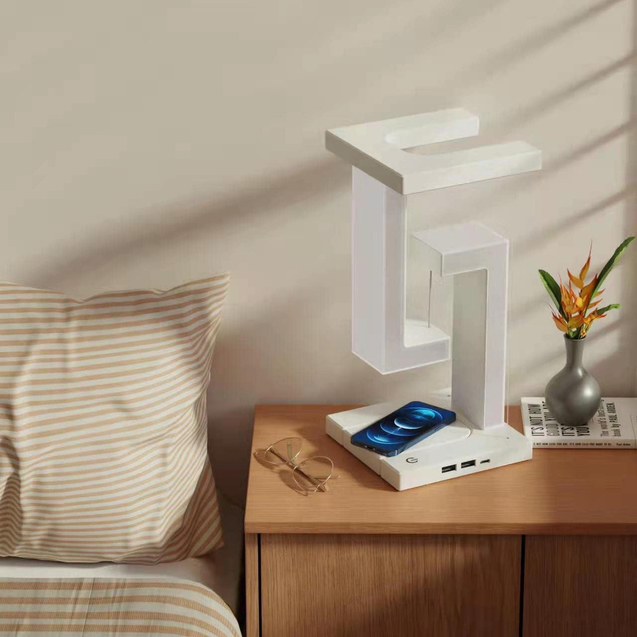 Floating Wireless Charging Lamp: Home & Bedroom Innovation